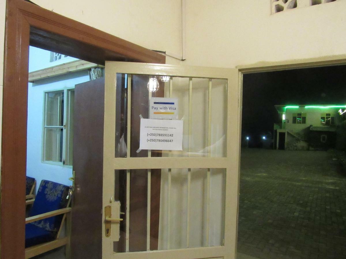 Rebero Kivu Resort Kibuye エクステリア 写真